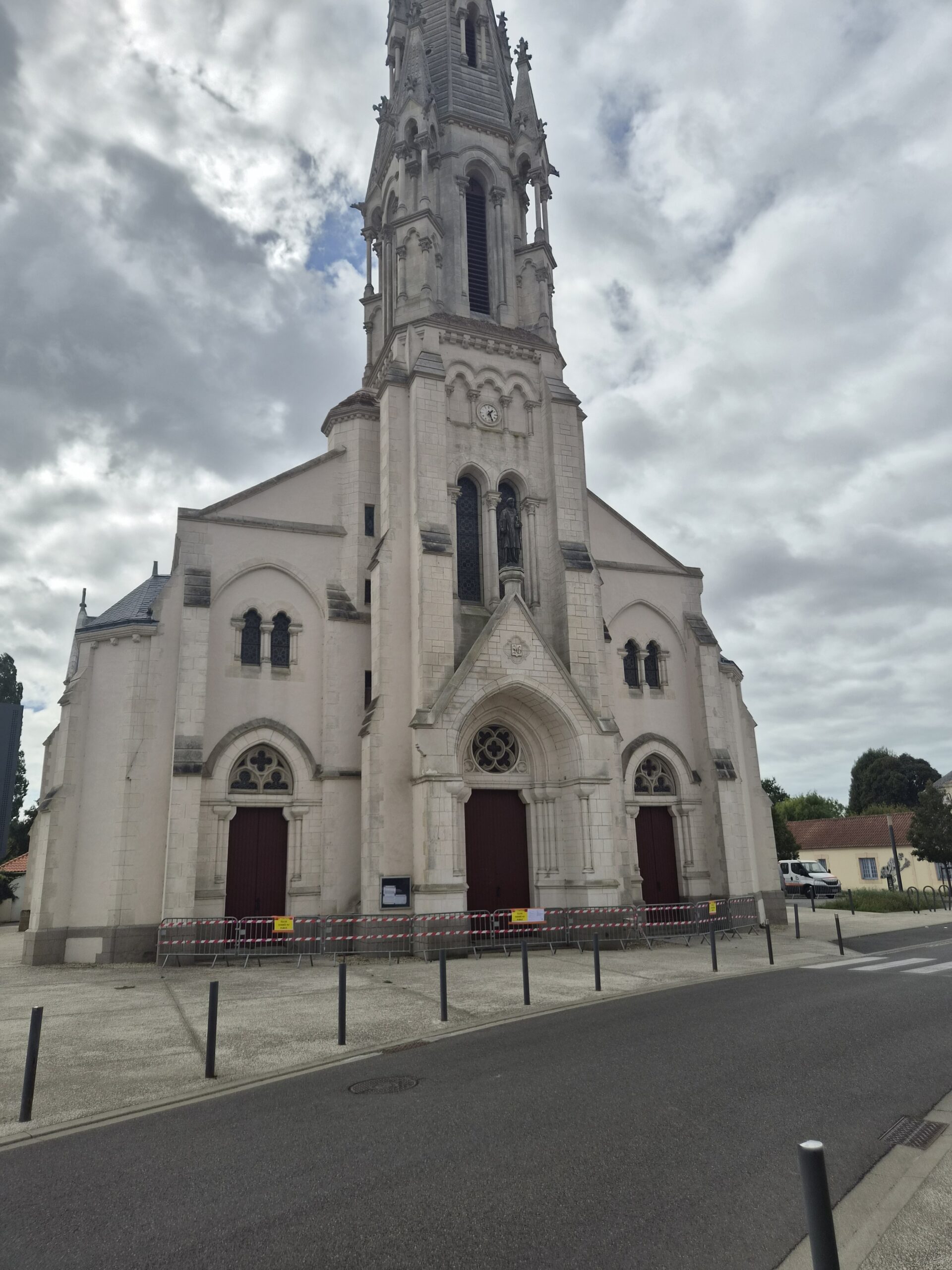 FERMETURE TEMPORAIRE DE L’ÉGLISE FERMETURE TEMPORAIRE DE L’ÉGLISE